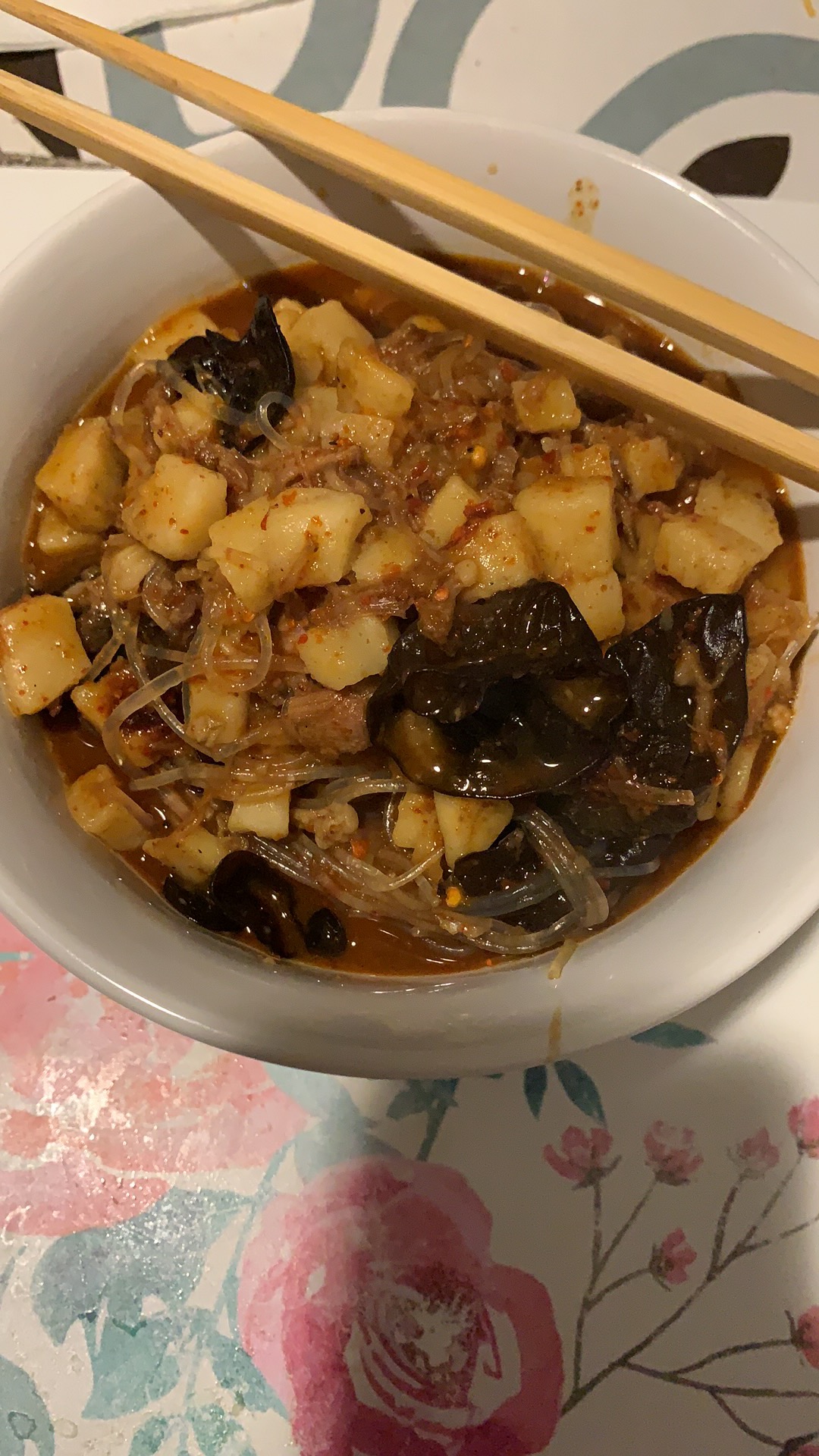Homemade spicy and sour lamb paomo